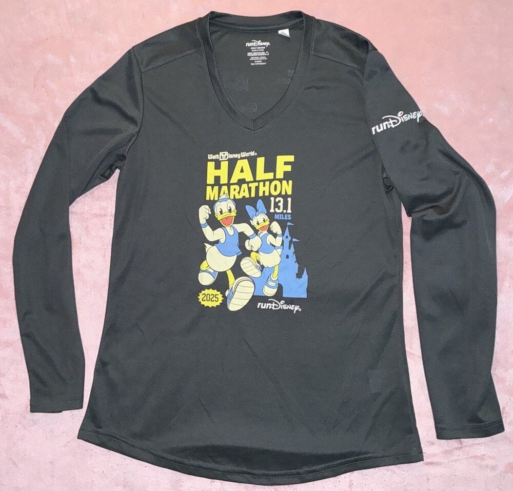 2025 RunDisney WDW 1/2 Marathon Long Sleeve Race Shirt Donald Daisy (Women’s M)